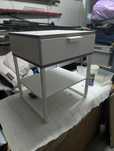 Mesa de cabeceira IKEA