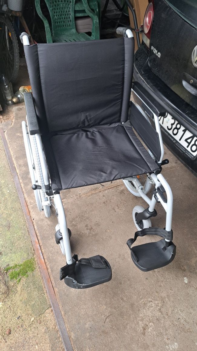 Sprzedam fabrycznie nowy nieużywany wózek inwalidzki