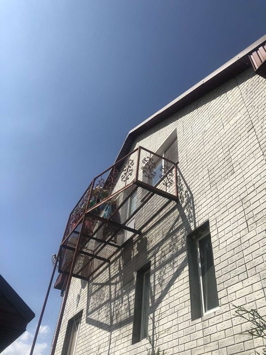 Будинок 2-х поверховий новий