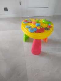 Stoliczek zabawkowy Smiki dla rocznego dziecka