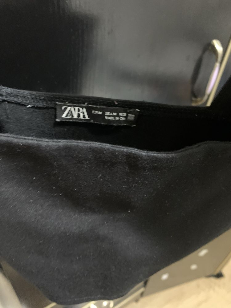 Top curto zara ,