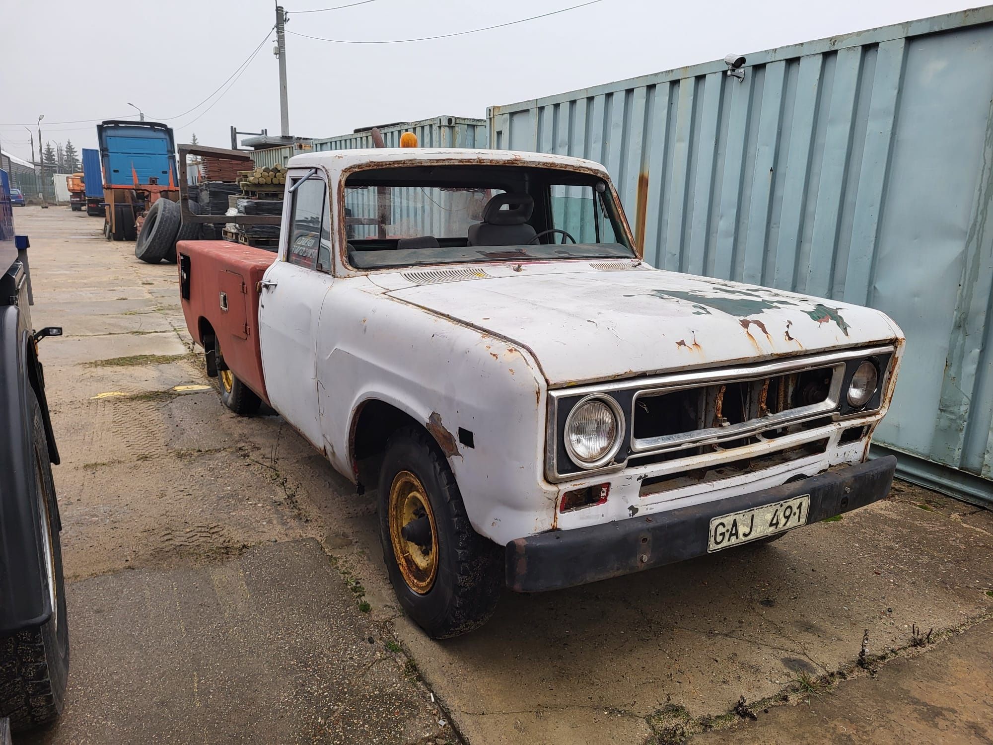 Ford F 100 Holownik Klasyk do renowacji z dokumentami