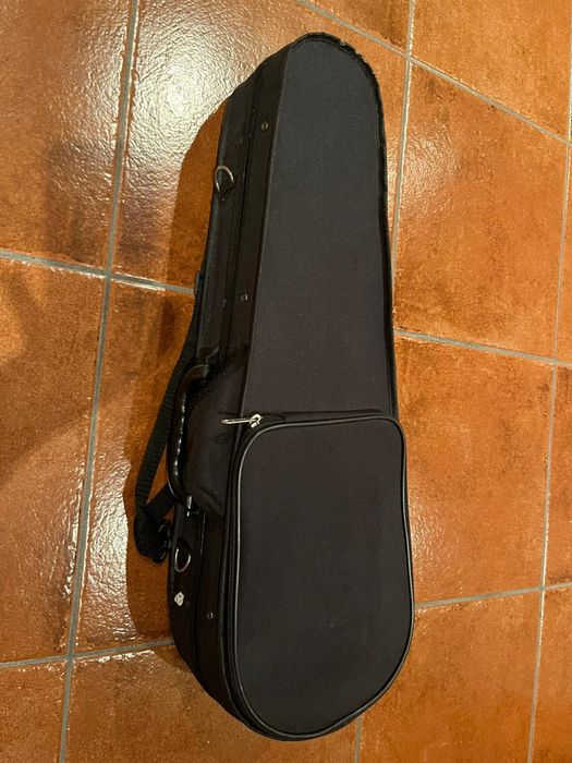 Violino 1/16 , arco e  caixa
