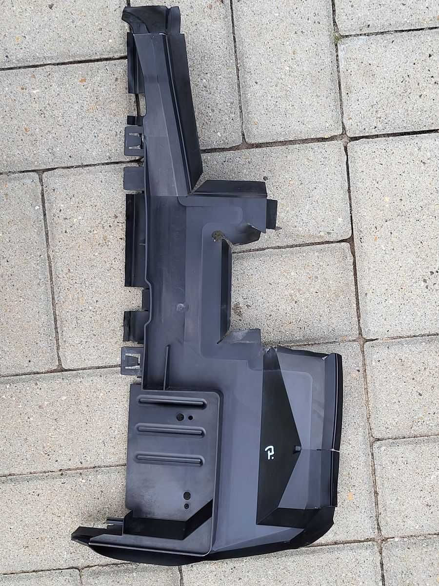 AUDI A4 B8, A5 8T kierownice powietrza , wlot powietrza chłodnicy .