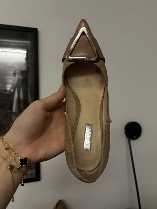 Szpilki buty na obcasie Guess 38