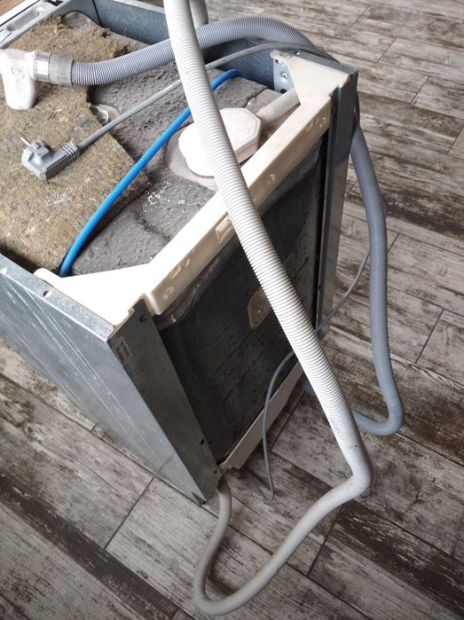 Вбудована посудомийна машина Electrolux ESL46050