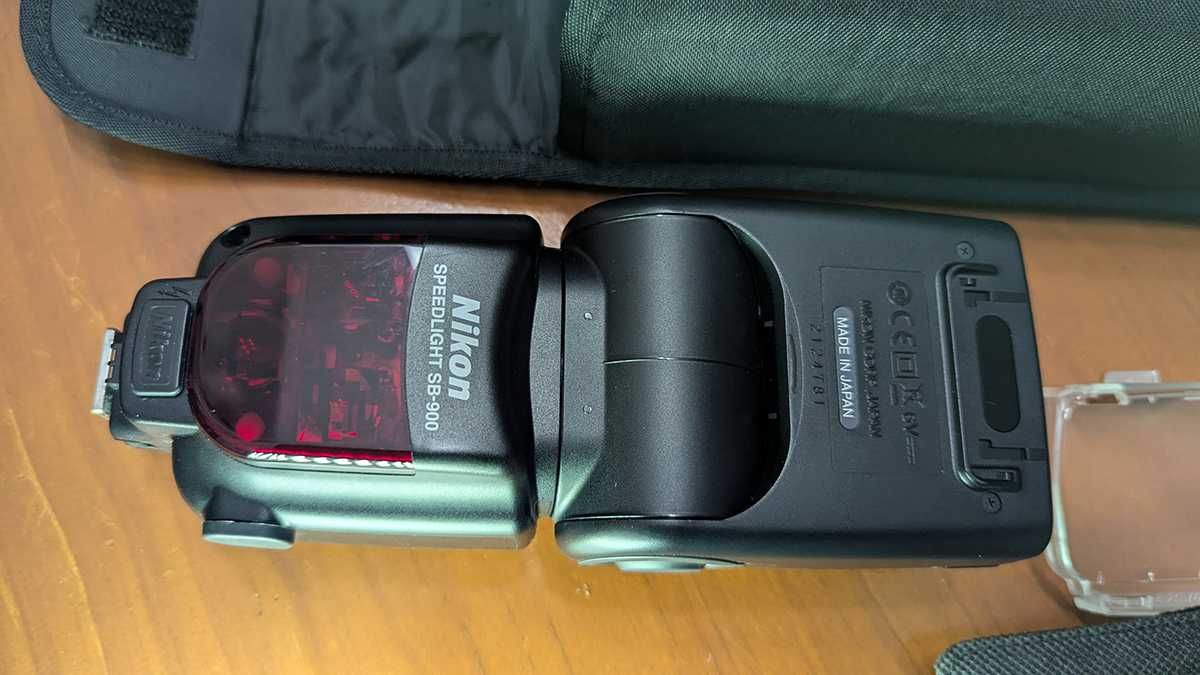 Flash Nikon Speedlight SB-900 TTL
