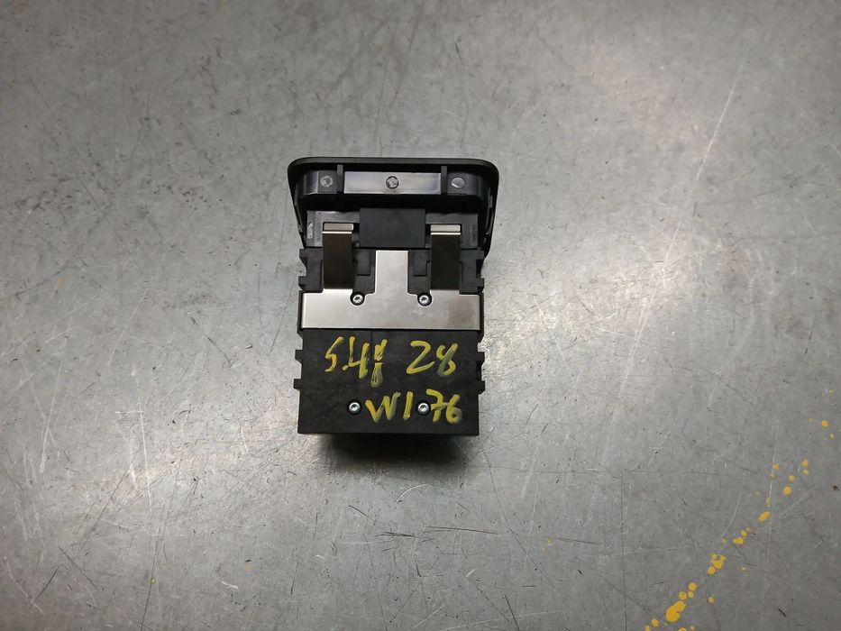 Botão / interruptor travão de parque MERCEDES-BENZ Classe A (W176)