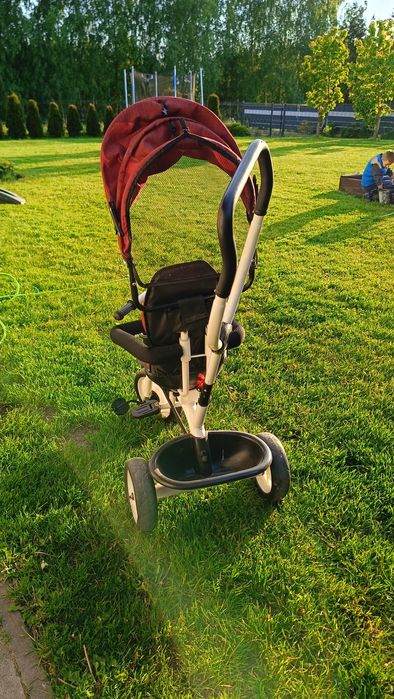 Rowerek trójkołowy dla dziewczynki