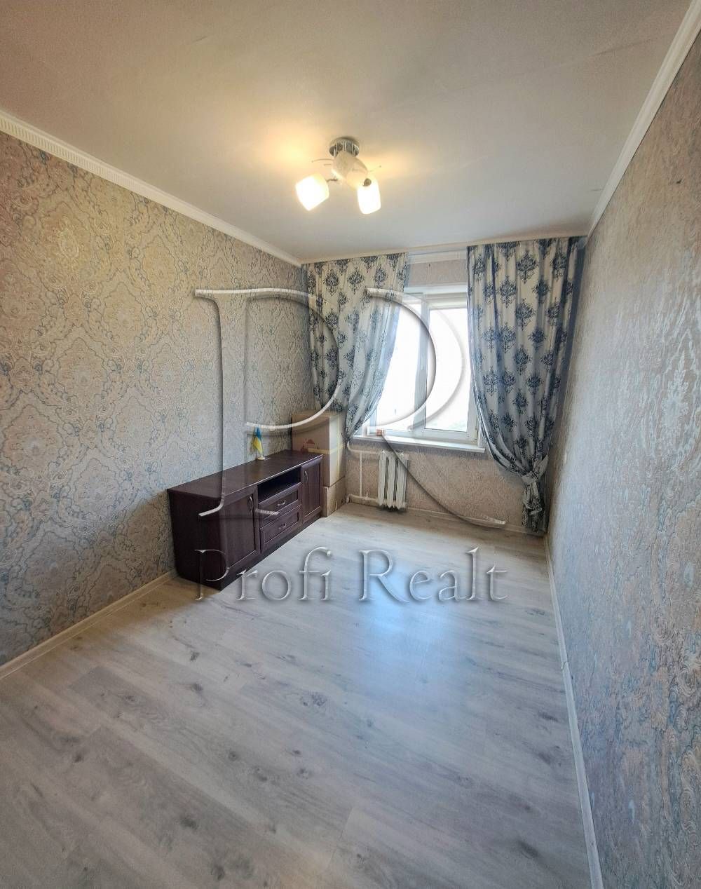 Продаж 3к квартири. м.Лісова. Мілютенко 11.