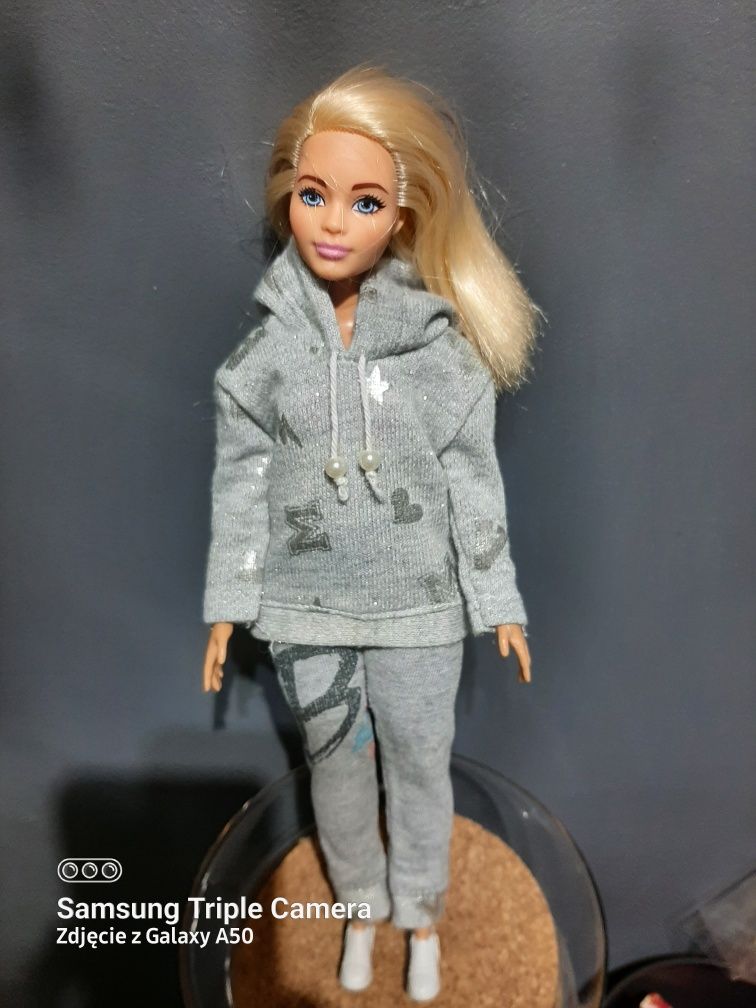 Lalka barbie mattel oryginalna w dresie