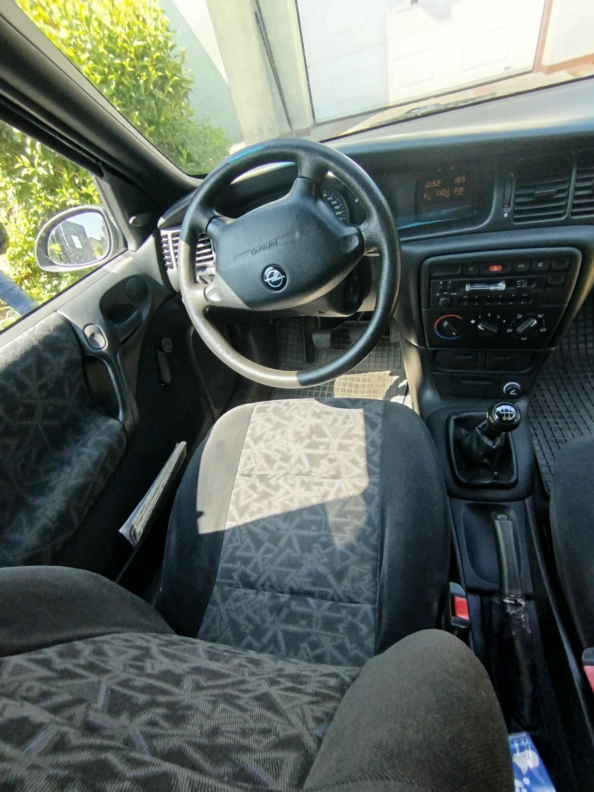 Sprzedam Opel Vectra B 1.6 benzyna przebieg 115t km