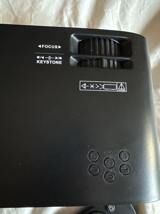 Смарт-проектор M7W 720p на android отличный звук и картинка