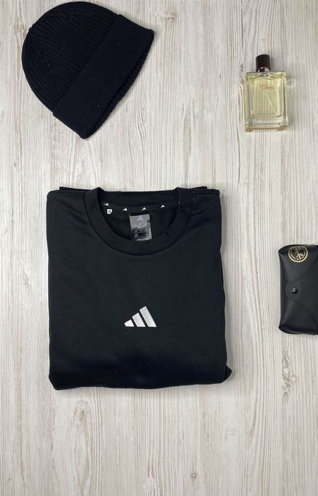 Утеплена кофта Adidas чорна