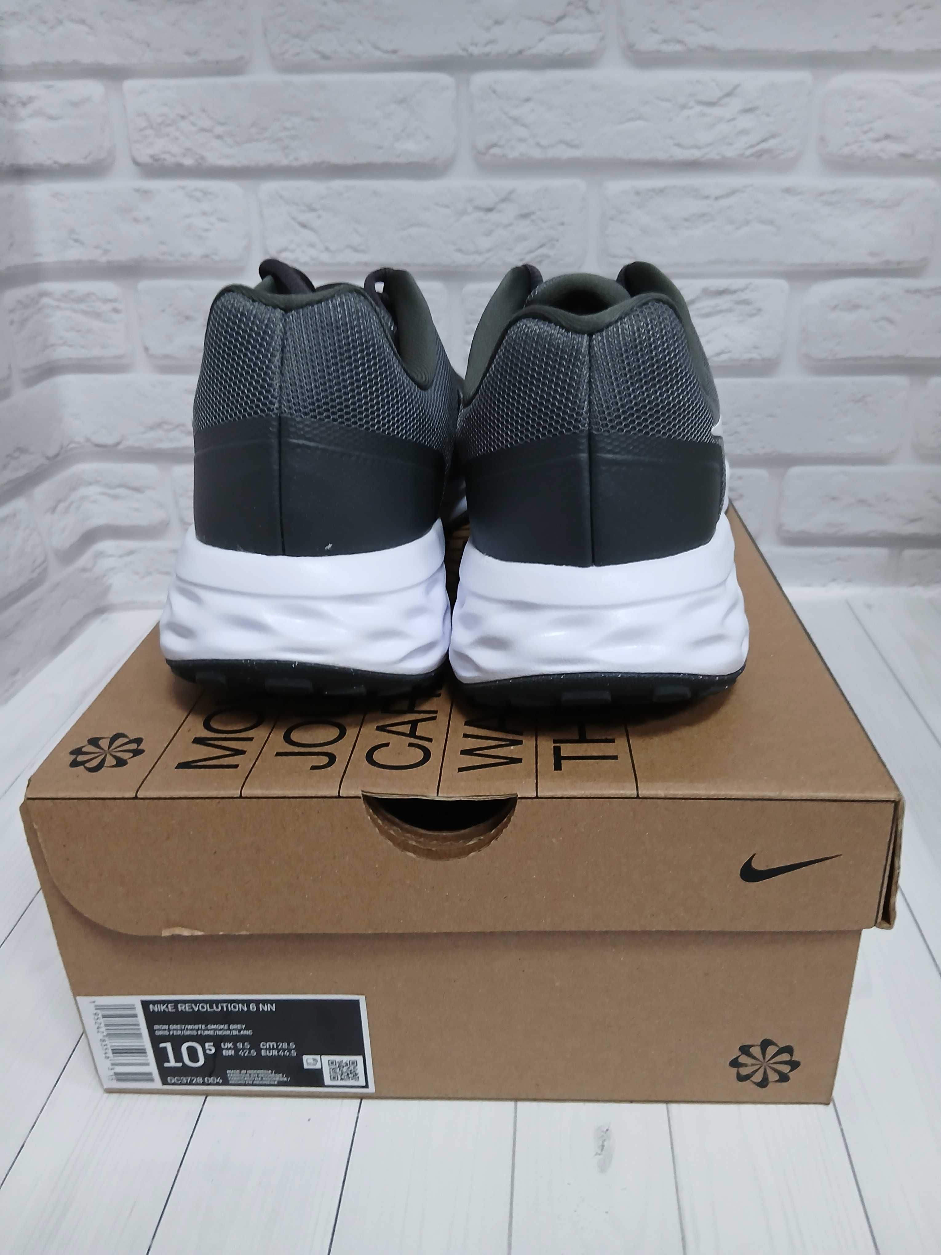 Чоловічі кросівки для бігу Nike Revolution 6 NN DC3728-004