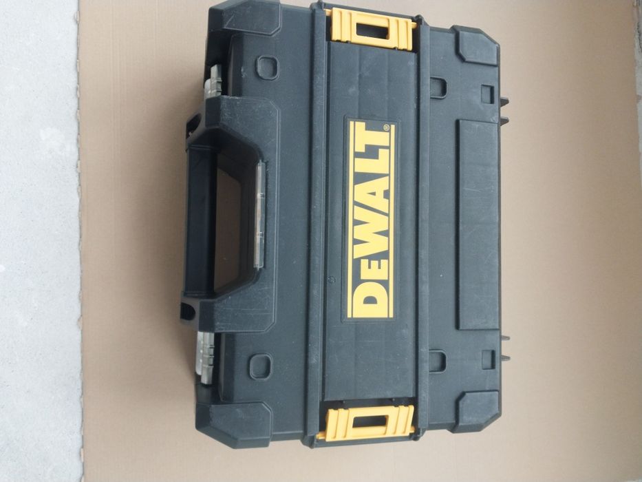 Лазарний рівень DEWALT DCLE34030