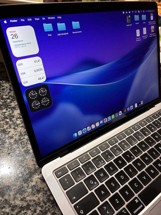 For Sale: MacBook Air M1 2020 (8GB RAM / 512GB SSD)