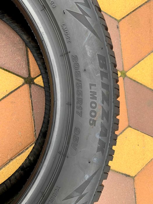 205/55 R17 Bridgestone Blizzak LM005. Шини зимові 4 шт.