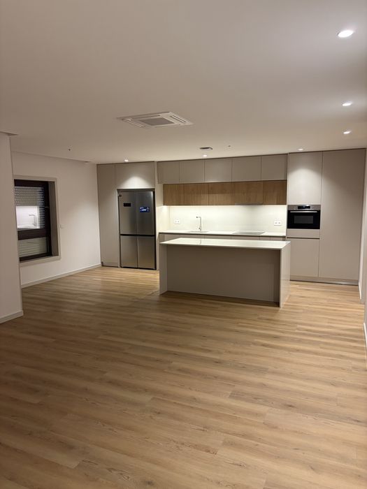 Apartamento T3 Como Novo