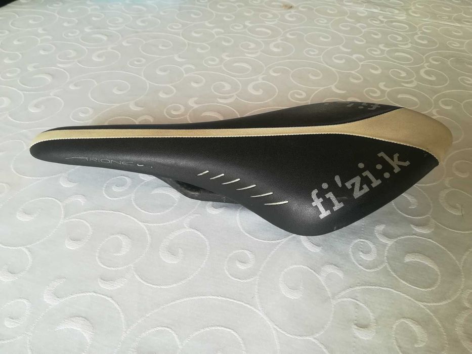 Selim Fizik Arione CX Carbon Braided