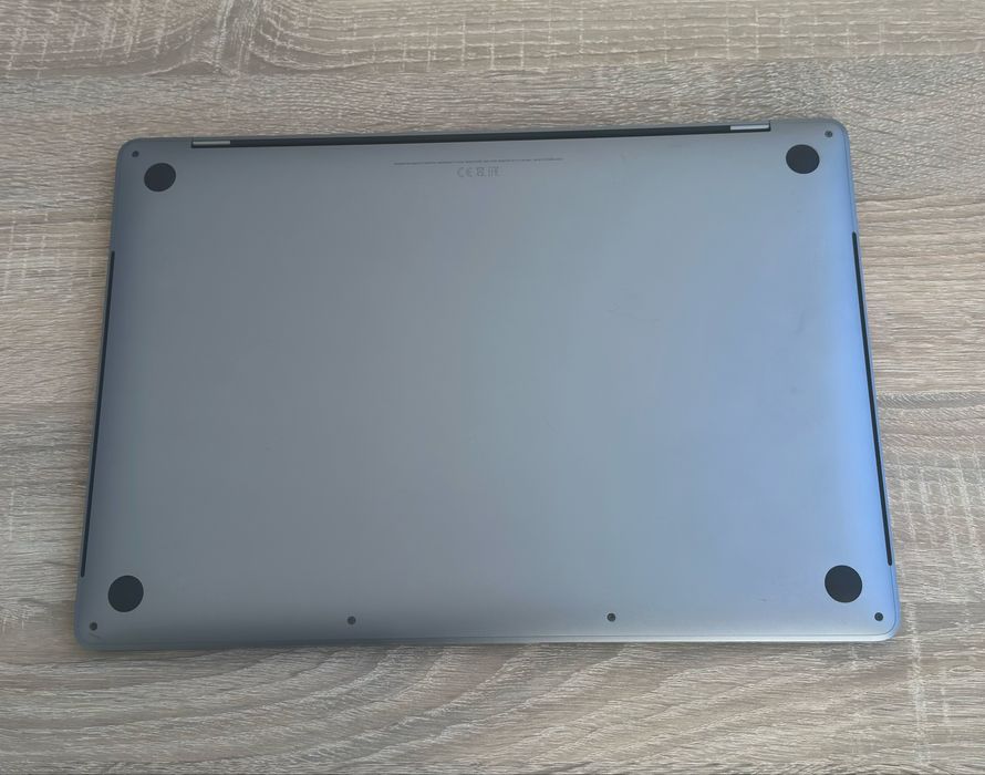 MacBook Pro 15” (2018) з Touch Bar