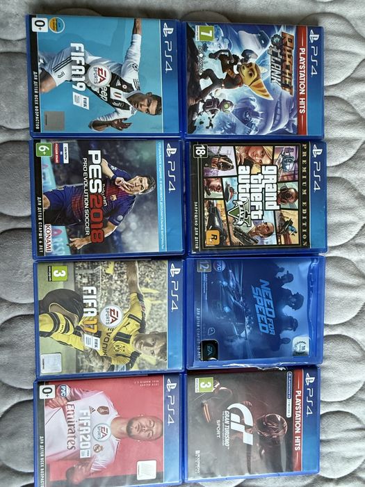 Sony Play Station 4 у гарному стані