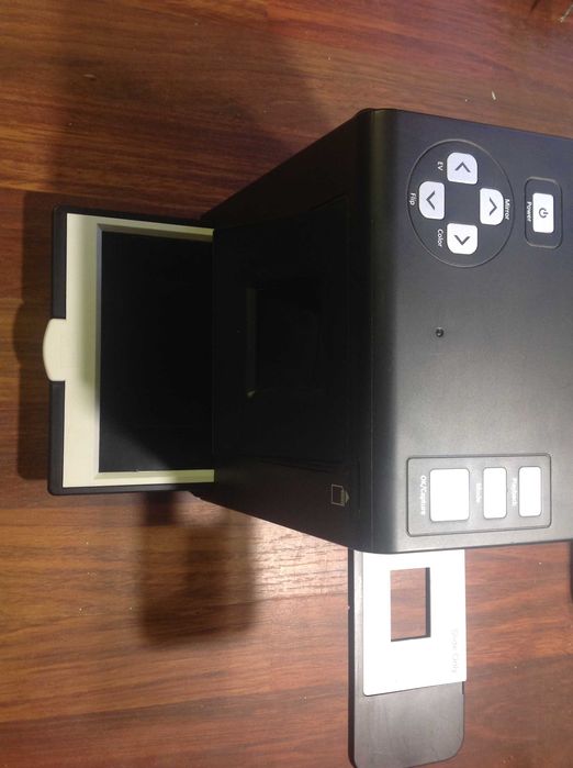 Оцифрувальник для фотоплівки, фотографій та слайдів