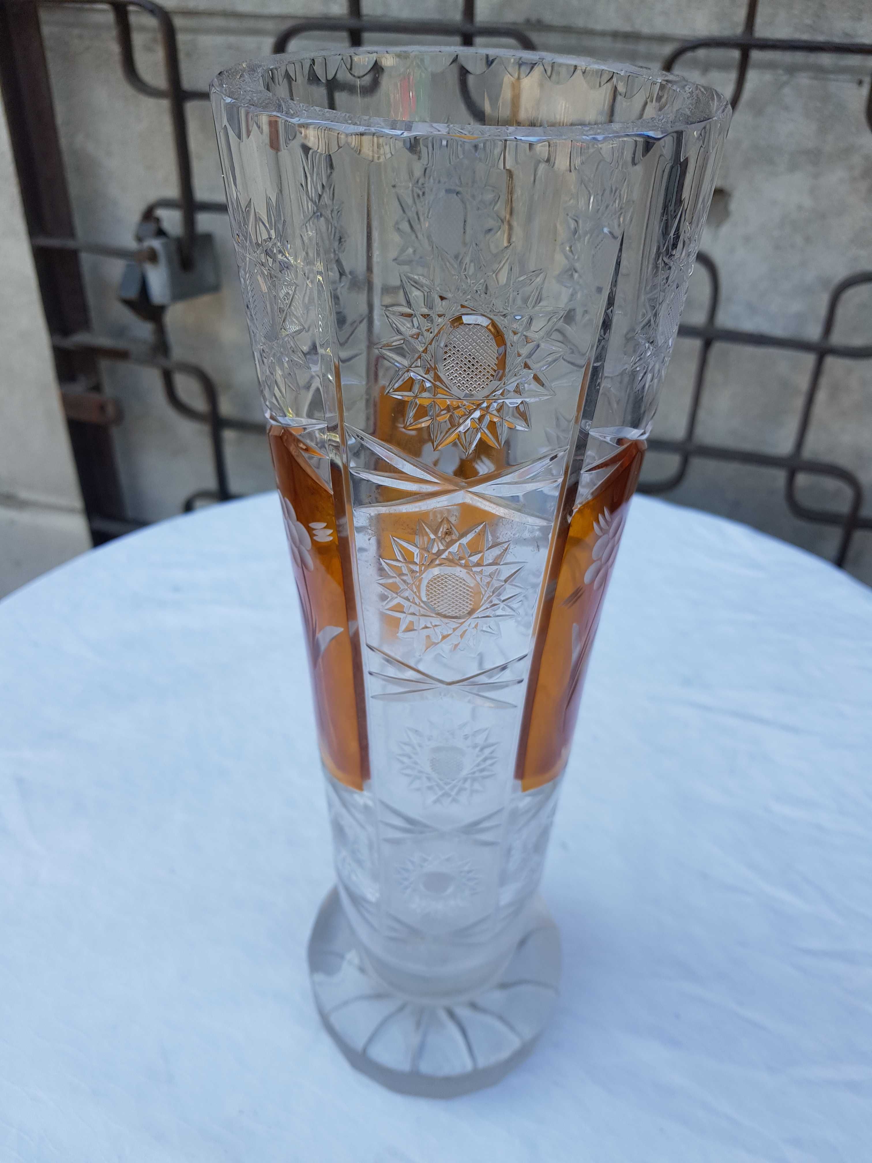 Stary duży kryształowy wazon miodowy kwiat