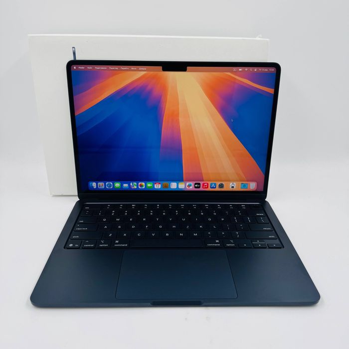 3 цикли Apple Macbook Air 13.6 2025 M4 16GB RAM 256GB SSD Midnight