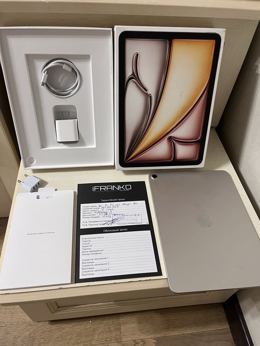 apple ipad air 11-inch, M3 [2025] WI-FI 256ГБ  Star