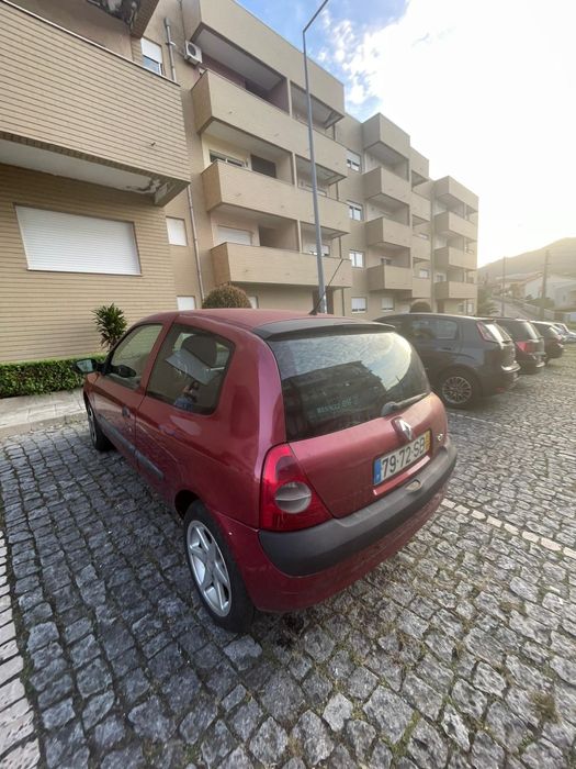 Carro barato Clio 2