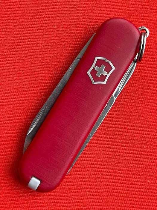 Victorinox Сlassic SD 58mm Red Original
