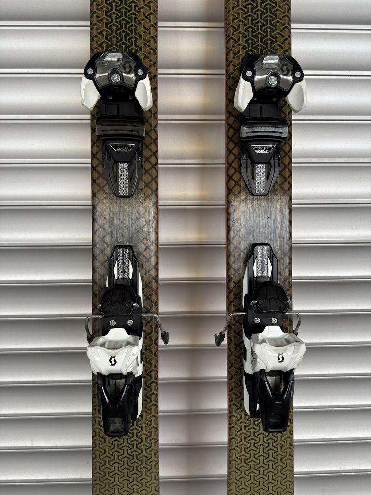 Narty freeride Scott Scrapper 105 189 cm