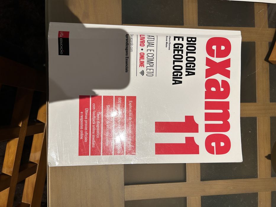 Livro preparação exame biologia LeYa