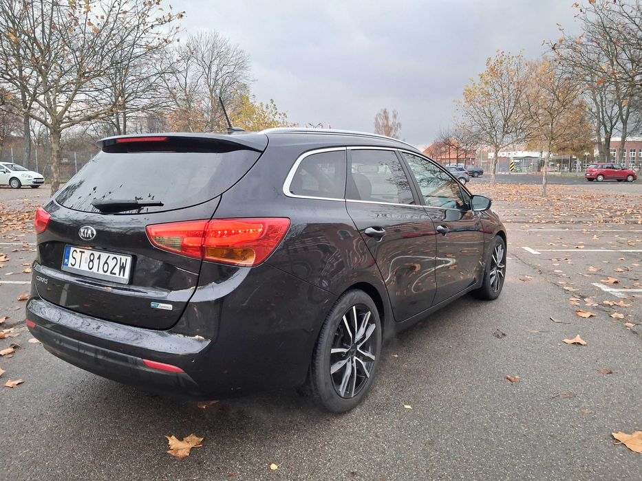 Kia Ceed 1.6 BENZYNA business line.LED NAVI KAMERA Tylko do 15 grudnia