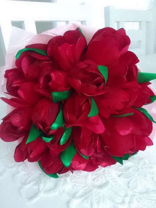 Продам букет із атласних лєнт 24р