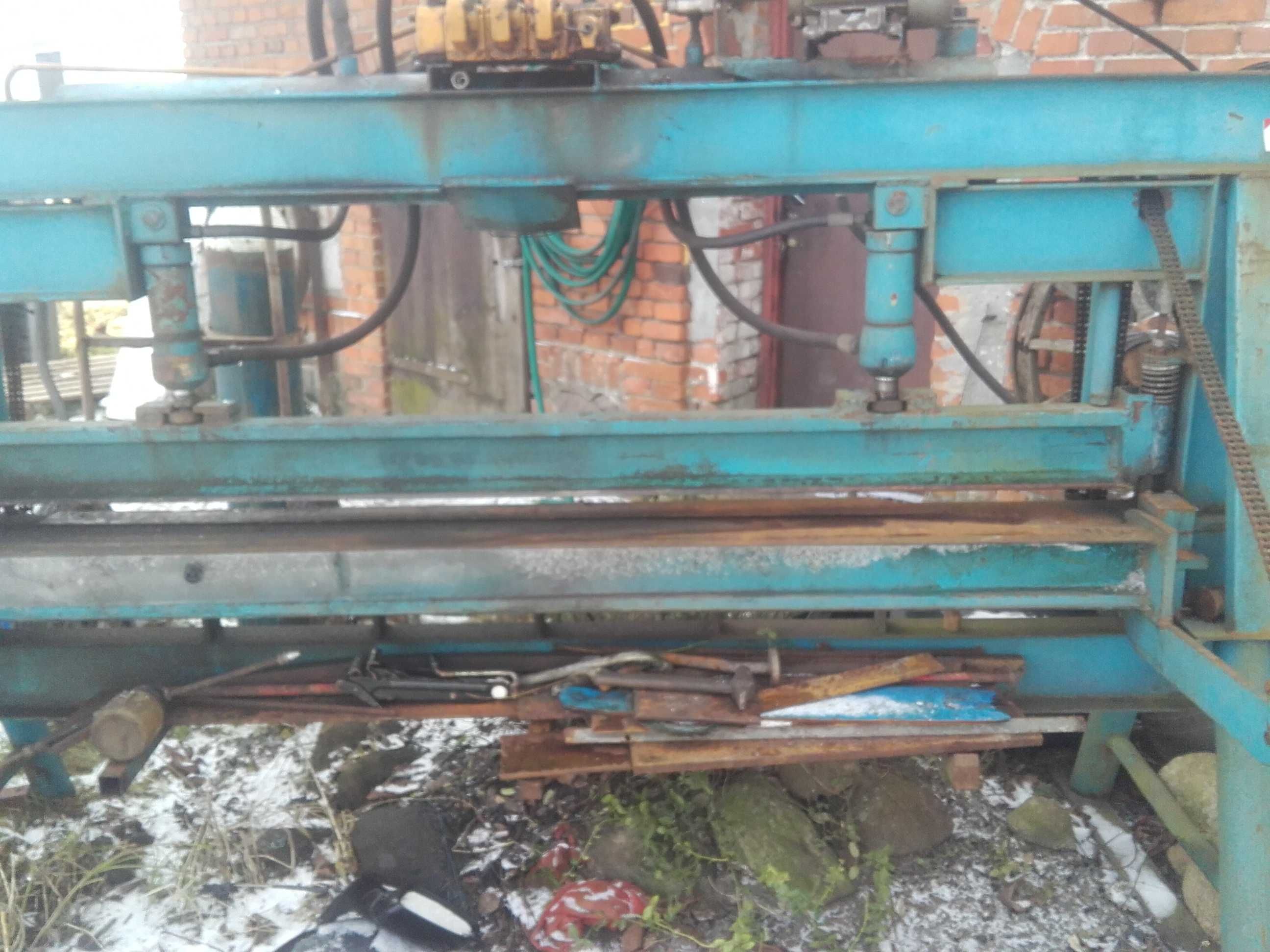 Zaginarka/gientarka do blachy hydrauliczna 2m