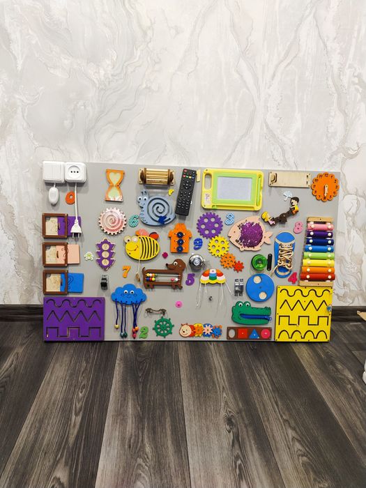 Бізіборт для хлопчика