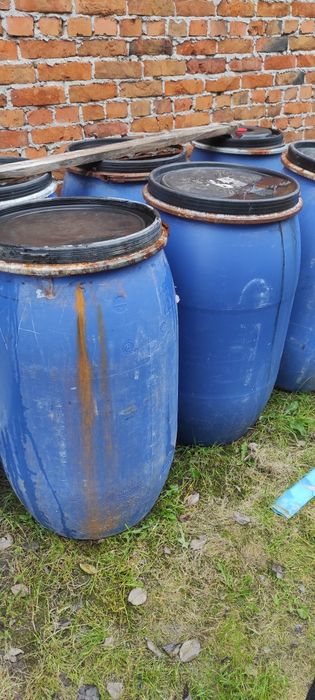 Пластикові бочки 200 л