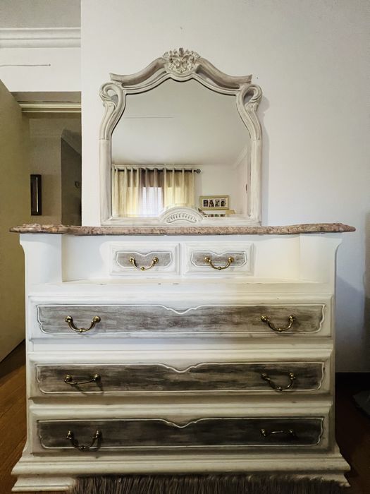 Mobília completa em cerejeira para quarto