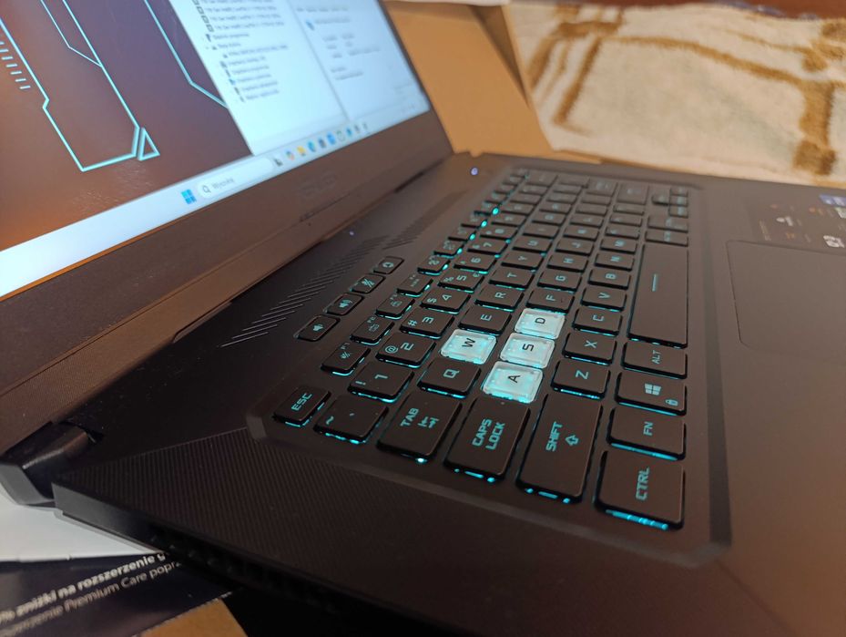 Asus Tuf 144Hz i7 11370h RTX 3060 6GB 16RAM 512 SSD