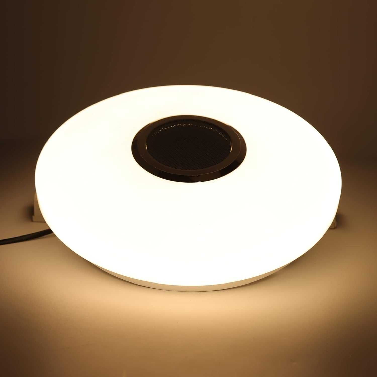 Lampa sufitowa LED z głośnikiem SPM225