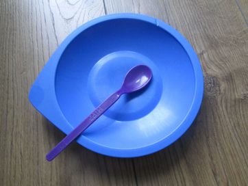 talerzyk i łyżeczka plastikowe do nauki jedzenia