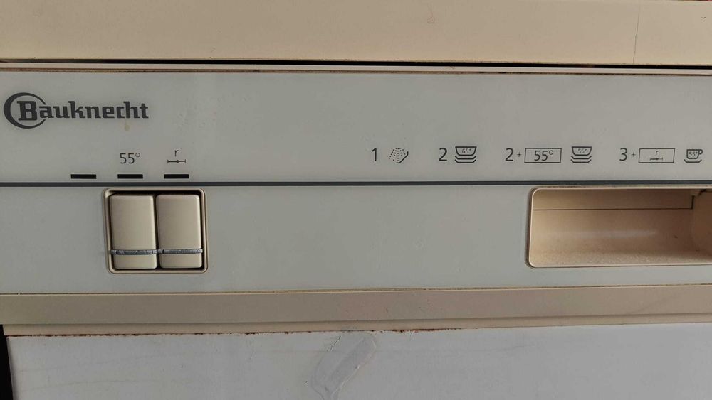 Máquina Bauknecht a funcionar perfeitamente