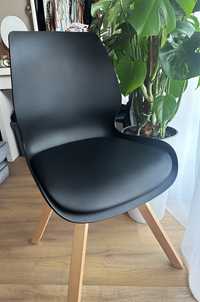 czarne krzesla, boho, industrial, skandynawskie, sprzedamy 4 sztuki