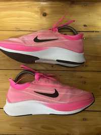 Жіночі кросівки Nike