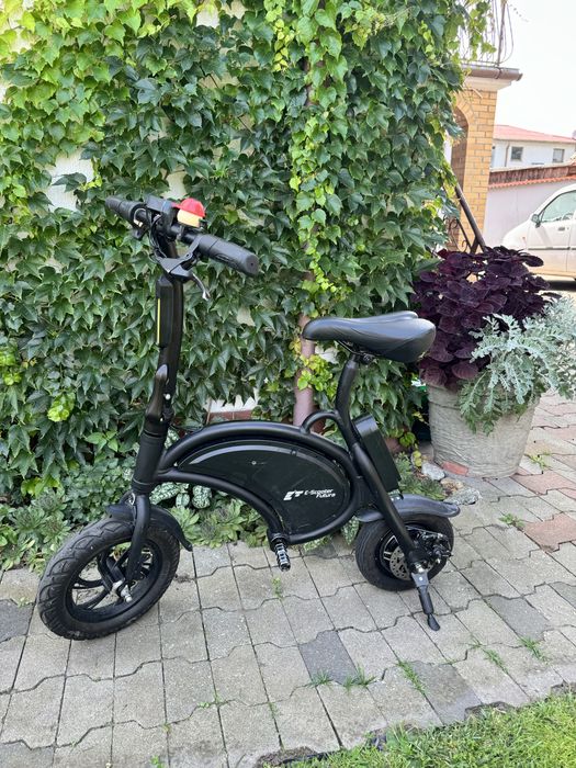 Rowerek elektryczny/ hulajnoga z siedziskiem