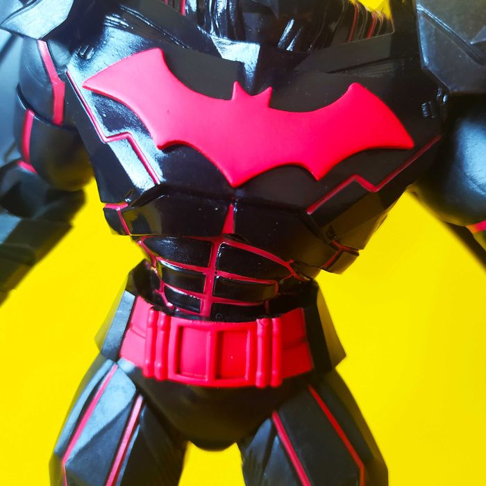 Figura McFarlane Batman: Hellbat Suit