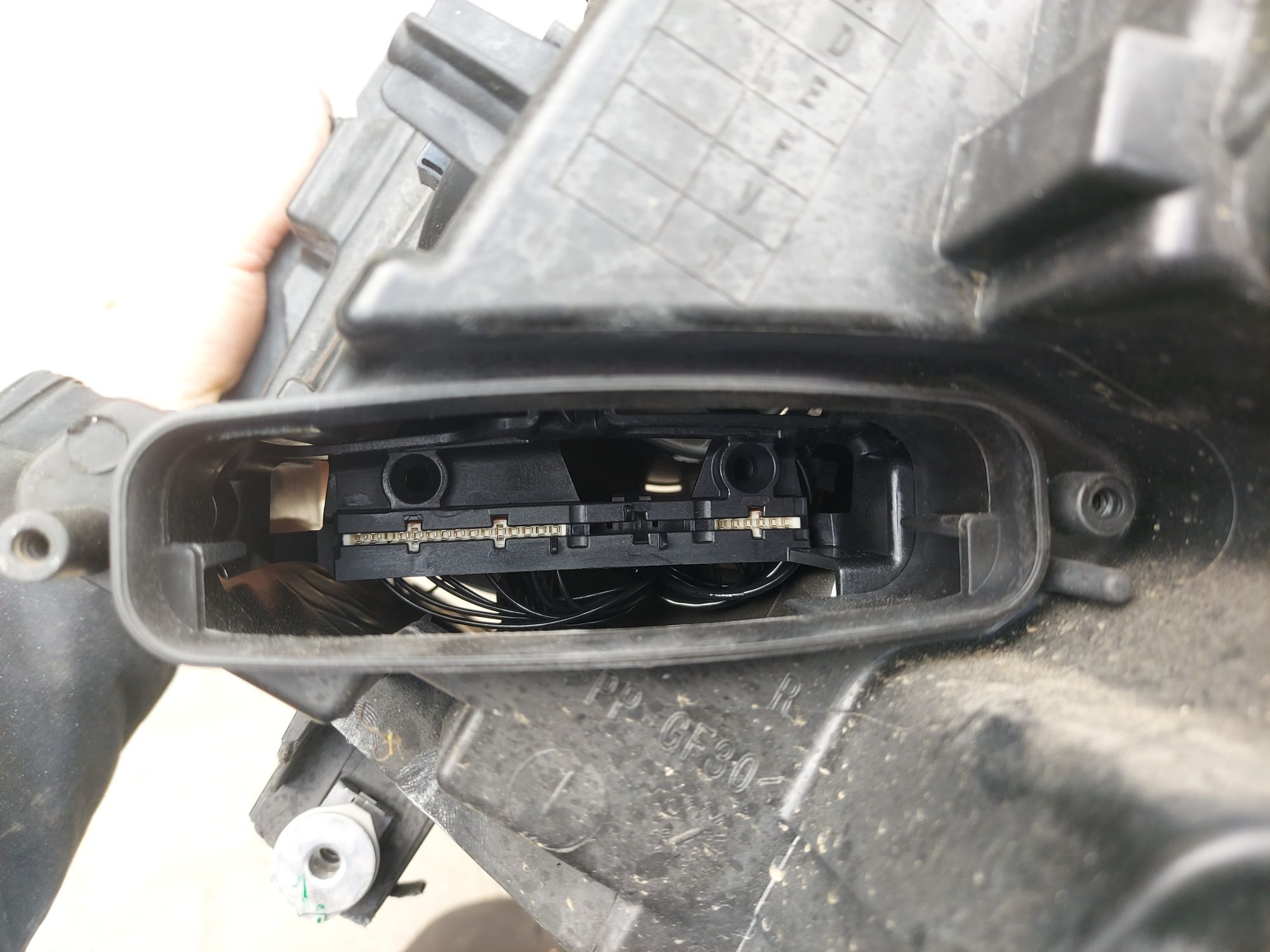 Lampa reflektor BMW F20 F21 xenon nie skrętna prawa EUROPA
