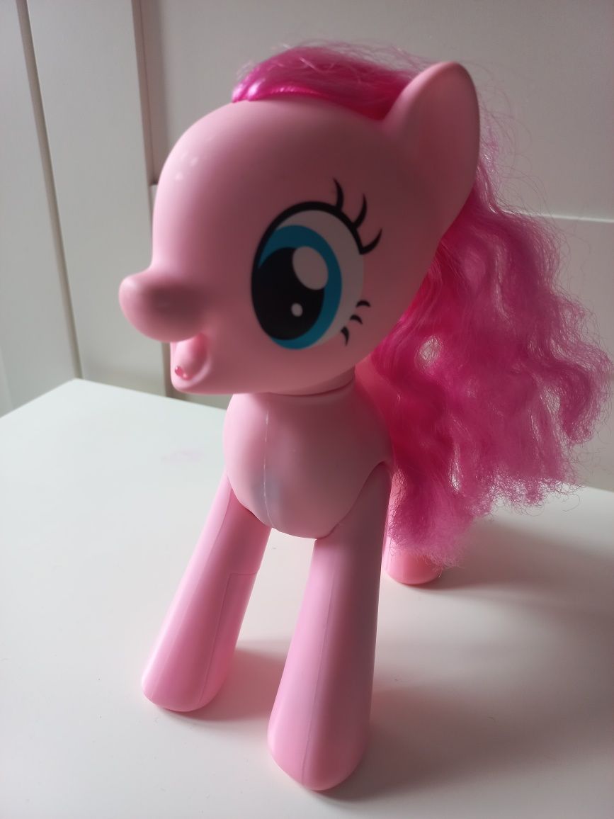 Roześmiana Pinkie Pie Hasbro kucyk interaktywny


My Little Pony, figu